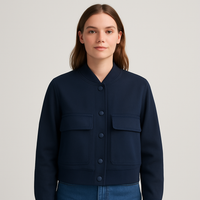Beige weicher Fliegerjacke für Damen – Lässiger und bequemer Look – Marine