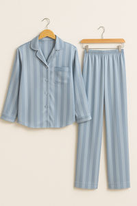 Christabel Gestreiftes Pyjama-Set – Hellblau