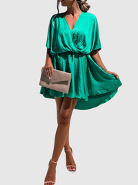 Laris – Kurzkleid aus Seide im Cross-Design – Grün