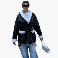 Damen Winterjacke mit Gürtel und Fronttaschen – Schwarz