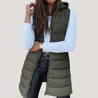 Damen Winter Steppweste mit Kapuze – Warm, Vielseitig und Modern – Waldgrün