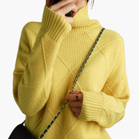 Damen pullover mit Rollkragen und Struktureinsätzen – Gelb