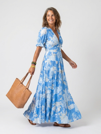 Ione | Kurzarm V-Ausschnitt Blumenkleid Midi – Himmelblau