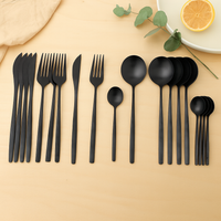 Edric | 24-teiliges Edelstahl-Servierset – Schwarz