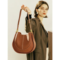 Elegante, runde Damen-Schultertasche aus Leder – Braun