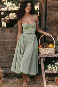 Vintage Sommerkleid für Damen – Leicht und Luftig mit Spaghettiträgern – Hellgrün