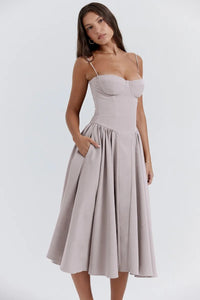 Vintage Sommerkleid für Damen – Leicht und Luftig mit Spaghettiträgern – Hellgrau