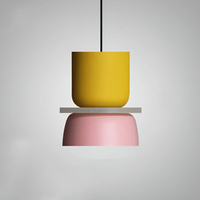 Bunte Glas-LED-Pendelleuchte für Esstisch und Wohnzimmer – Modernes Design, energieeffizient – Gelb-Rosa (Klein)