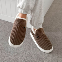 FluffyFlops™ - Weiche und Warme Hausschuhe – Braun