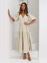 Aava™| Smocked Maxi-Kleid – Beige