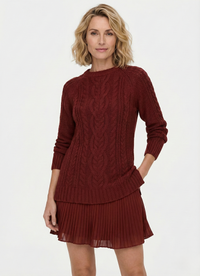 Dilin – Strickkleid Mit Zopfmuster – Rot