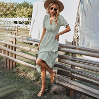 Heidi-Mode | Lässiges gestreiftes Midi-Kleid – Grün