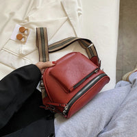 Stella Retro Tasche | Sommer-Umhängetasche für Damen mit Reißverschluss – Rot