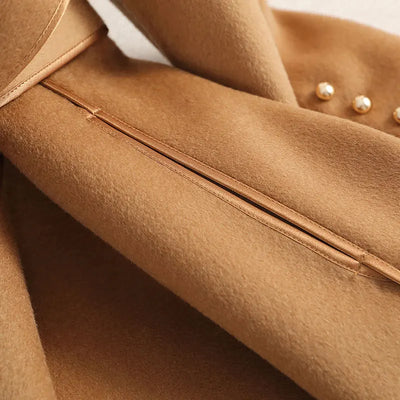 Sayira | Trenchcoat aus Merinowolle von Lilian-Thouram