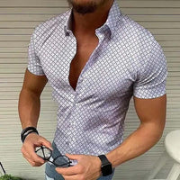 Bequemes und stylisches Hemd für Herren mit atmungsaktivem Stoff – Weiß