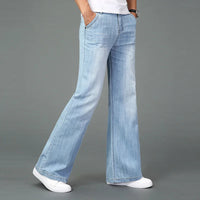 FRED - JEANS MIT WEITEM SCHNITT – Hellblau