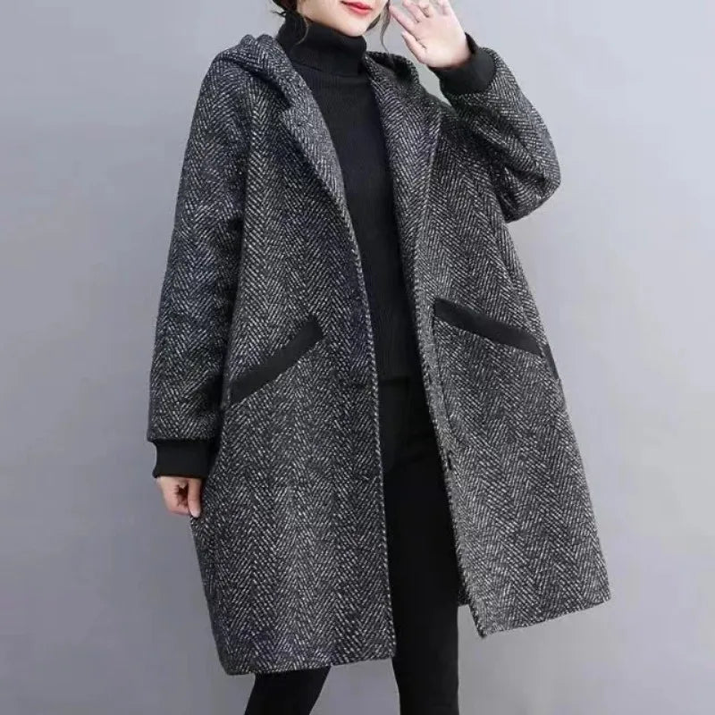 Yaraj | Warmer Vintage-Mantel mit Kapuze für Damen