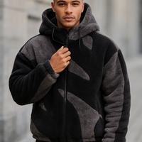 Herrenjacke mit Plüschstruktur und Kapuze – Schwarz