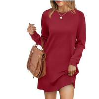 Warmes und bequemes Damenkleid für kalte Tage – Rot