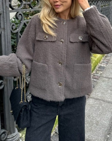 Nelli | Stylische Jacke für Damen in Braun mit Knöpfen und Taschen – Eleganz und Komfort