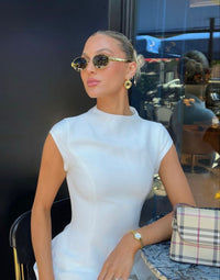 Mary - Retro Ovaler Metallrahmen Sonnenbrille mit getönten Gläsern – Schwarz/Gold