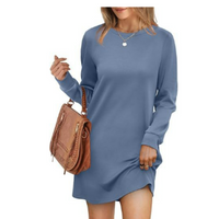 Warmes und bequemes Damenkleid für kalte Tage – Blau