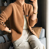 Edda - Gemütlicher Cardigan mit Knöpfen – Camel