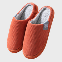 Bequeme und warme Damen-Hausschuhe für den Winter – Orange