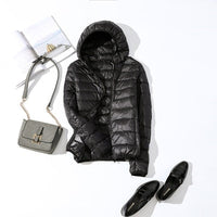Jacke Damen Glänzend Kurz Winterjacke Modisch Warm für Urbane Outfits – Schwarze Kapuze