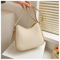 Minimalistische Damen-Umhängetasche aus elegantem veganem Leder – Beige