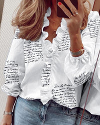 Katharina | Sommer bluse mit Rüschen und V Ausschnitt – Weißer Buchstabe