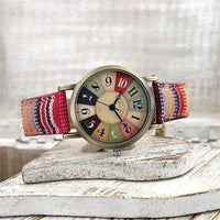 Colorly Uhr | Buntes und Stilvolles Uhr mit Sommerlichen Regenbogenfarben – Rot