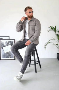 Moderne Herren Knopfleisten-Jacke – Hellgrau