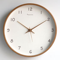 Leise analoge Wanduhr aus Massivholz – Braun