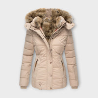 Emine - Kuscheliger Fell-Futter Mantel – Beige