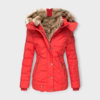 Emine - Kuscheliger Fell-Futter Mantel – Rot