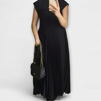 Zairelle – Elegantes Faltenkleid – Schwarz