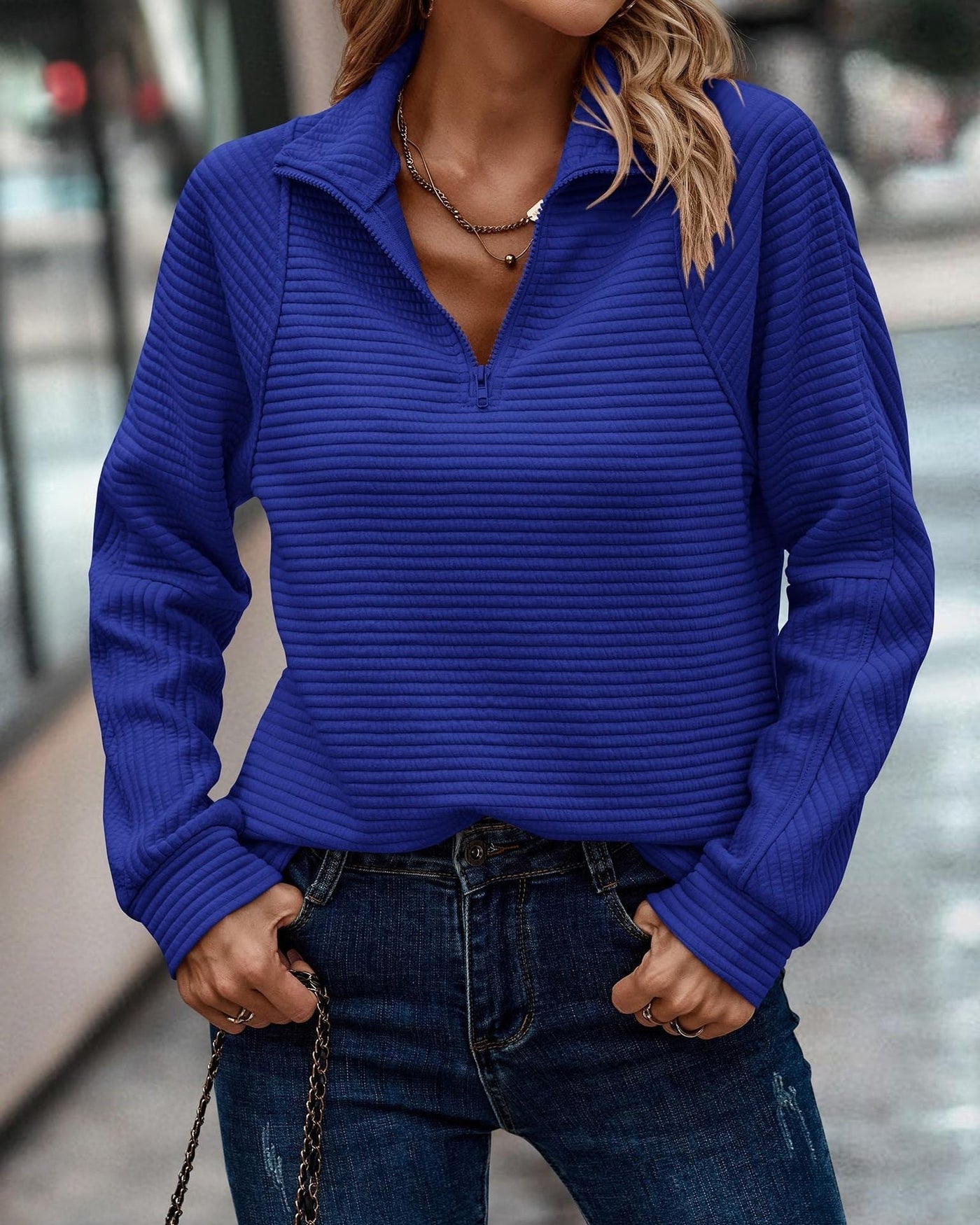 Amie - Stylischer V-Ausschnitt Pullover