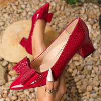 Niliya – Schuhe Mit Spitzer Zehenpartie Und Schleife – Rot