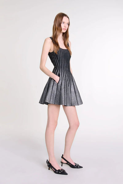 Janna - Strickkleid im Gitterdesign
