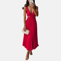 Maxikleid für Damen - Plissee-Kleid mit V-Ausschnitt für Sommer – Rot