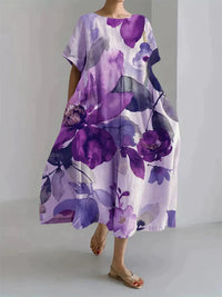 Sommerliches Damenkleid mit Blumenmuster - Locker geschnitten - Botanisches Design – Lila