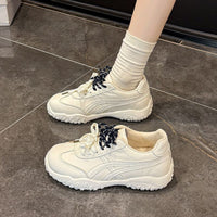 Damen Sportliche Sneaker mit bequemem Schnürsystem und robustem Profil – Beige