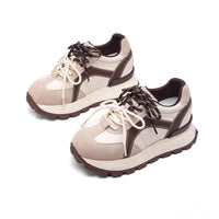 Damen Sportliche Sneakers mit hochelastischer Sohle und modischen Akzenten – Cremeweiß
