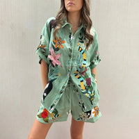 Charlotte -  Shirt und Shorts mit Sommermotiven Lässiges, lockeres zweiteiliges Set – Grün