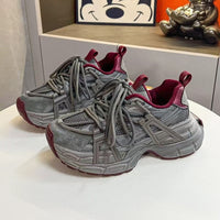 Damen Sportliche Sneakers mit futuristischem Design und stabiler Sohle – Rot