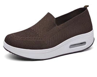 Damen Modische Slip-On Sneakers mit luftdurchlässigem Strickmaterial – Braun