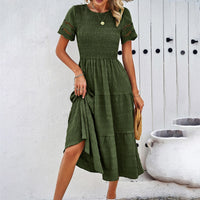 Leah | Gerafftes, bauchschmeichelndes Midikleid – Dunkelgrün