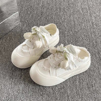 Damen Sneaker mit floralem Schnürsenkel und trendigem Design – Cremeweiß