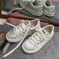 Damen Sportliche Sneakers mit atmungsaktivem Obermaterial und rutschfester Sohle – Cremeweiß